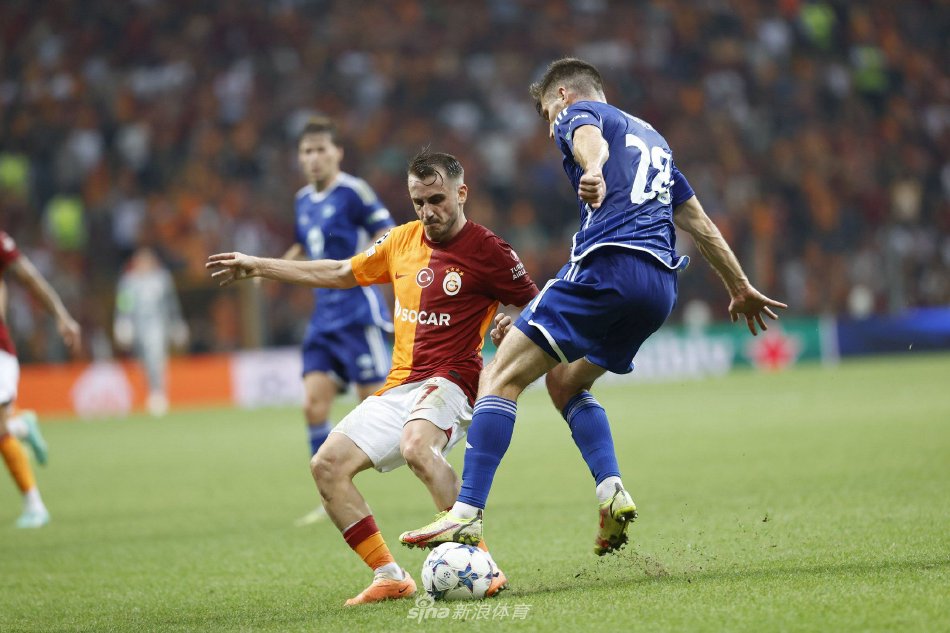 尤其是年轻 尤其是年轻